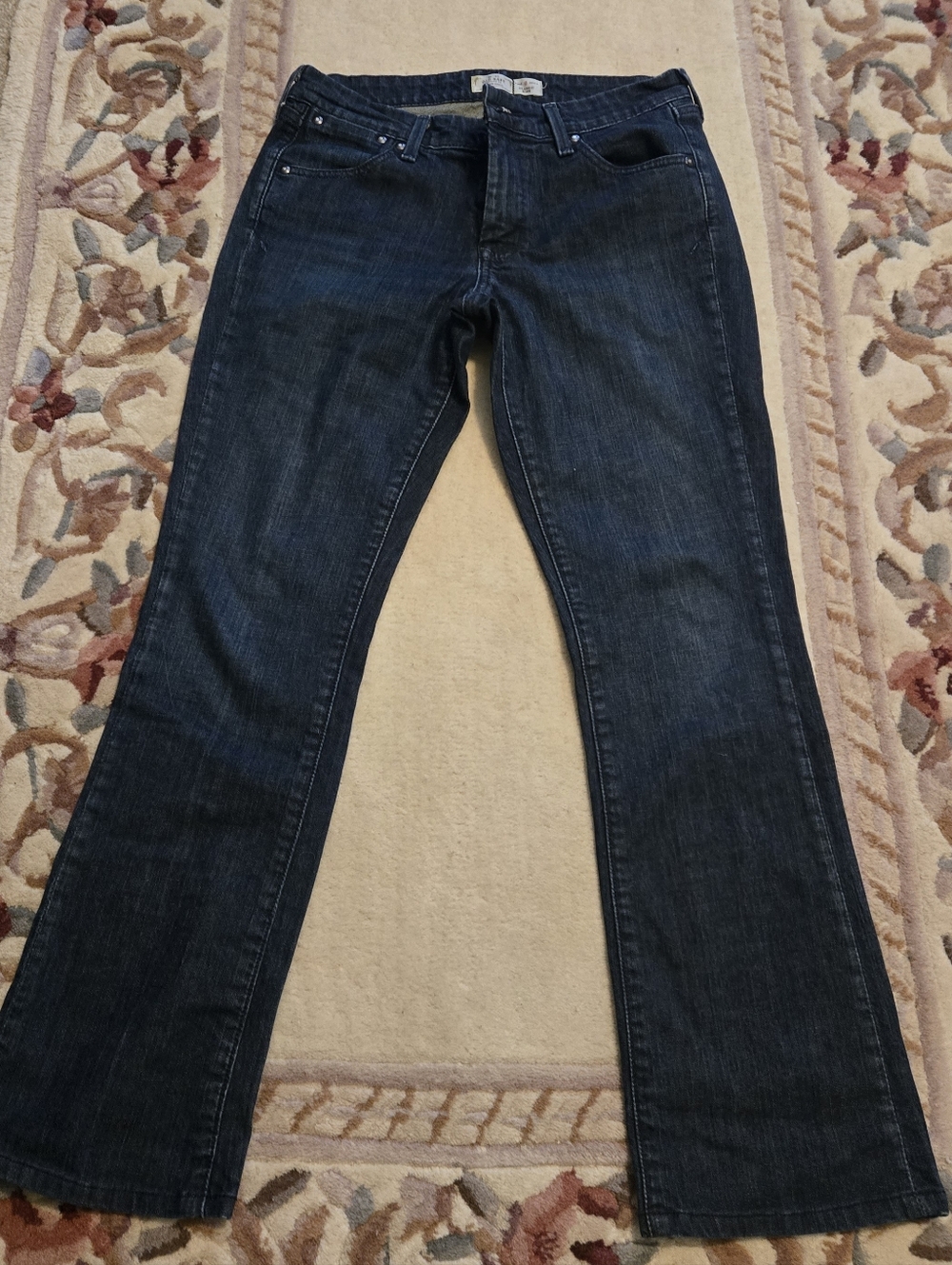 Women's Old Navy Dark Wash Jeans Size 6